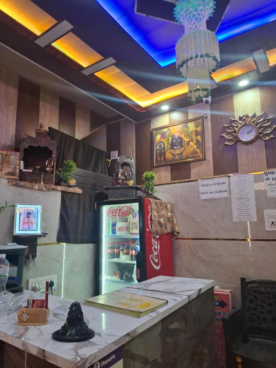 Hotel Sgh Subhadra Guest House Ayodhya Esterno foto