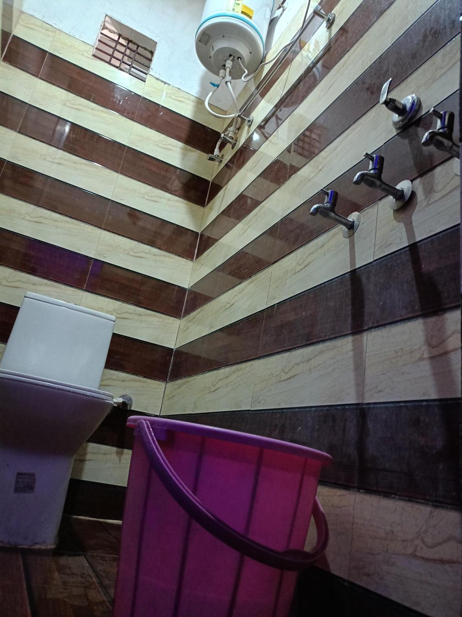 Hotel Sgh Subhadra Guest House Ayodhya Esterno foto